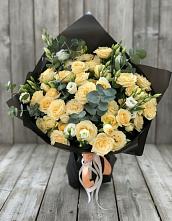 Букет цветов из:  Розы и Лизиантусы #REPLACE_PRED# Уренгое