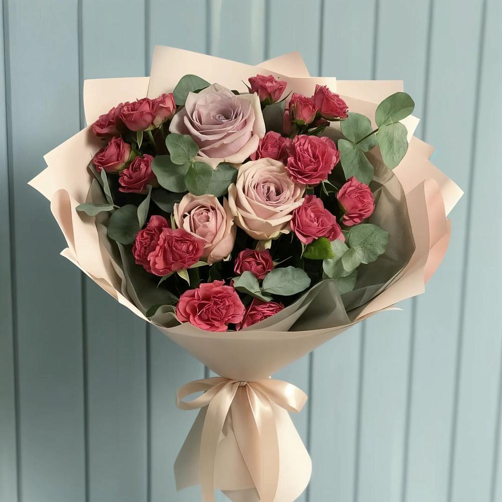 Букет цветов из: Гвоздики и Розы в Уренгое