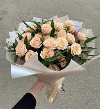Букет Кремовые розы Латте в Уренгое