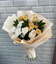 Букет цветов из:  Розы и Хризантемы в Уренгое