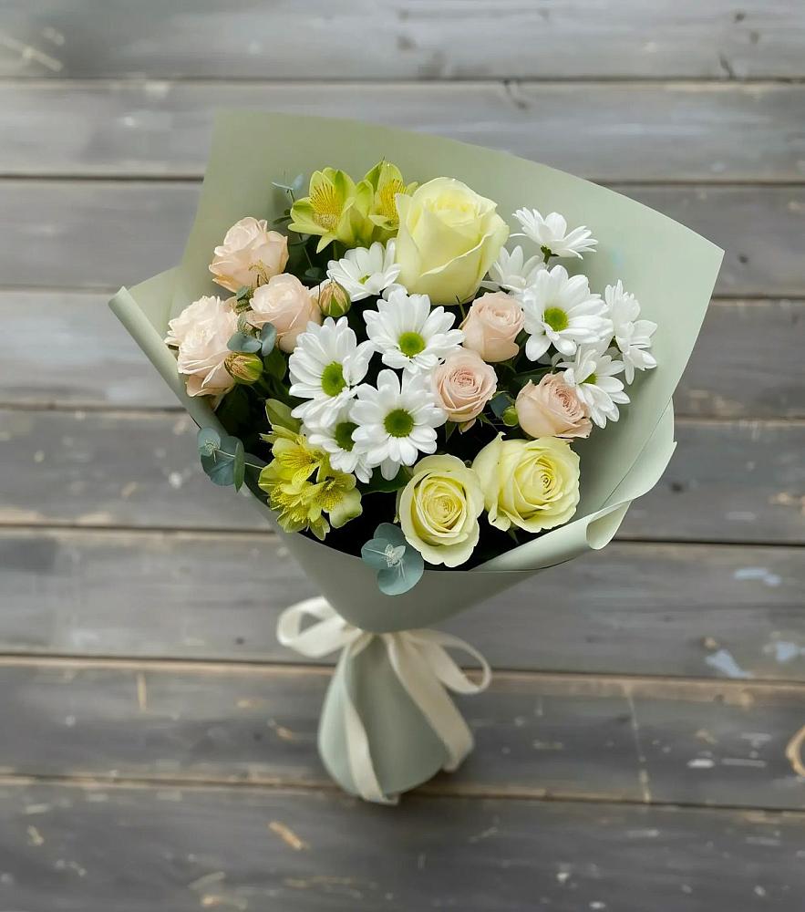 Букет цветов из: Альстромерии, Розы и Хризантемы в Уренгое