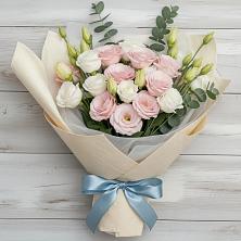 Букет цветов из:  Лизиантусы в Уренгое