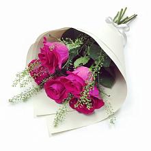 Букет цветов из:  Розы в Уренгое