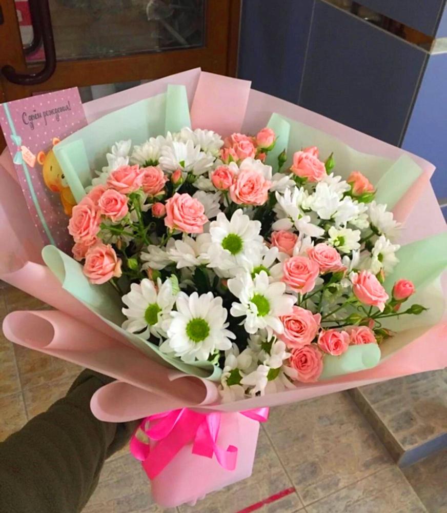 Букет цветов из: Розы и Хризантемы в Уренгое