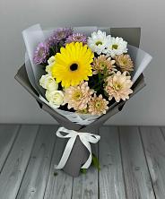 Букет цветов из:  Розы, Герберы и Хризантемы в Уренгое