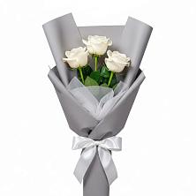 Букет 3 белые розы в Уренгое