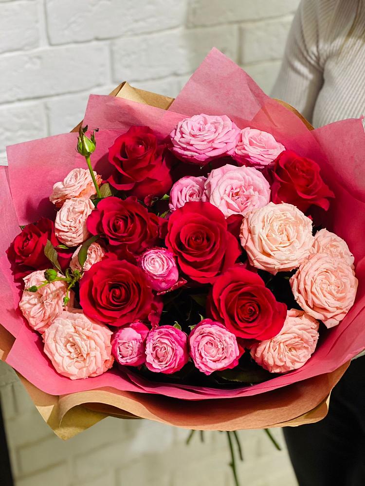 Букет цветов из: Розы в Уренгое