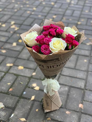 Букет цветов из: Розы в Уренгое